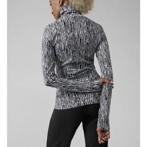 ATHLETA Flurry Elemental Turtleneck S - Picture 3 of 7